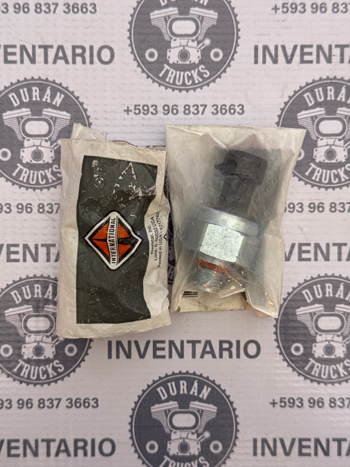 SENSOR DE PRESION DE ACEITE DEL RIEL DE INYECCION INTERNATIONAL DT466E DT530E 