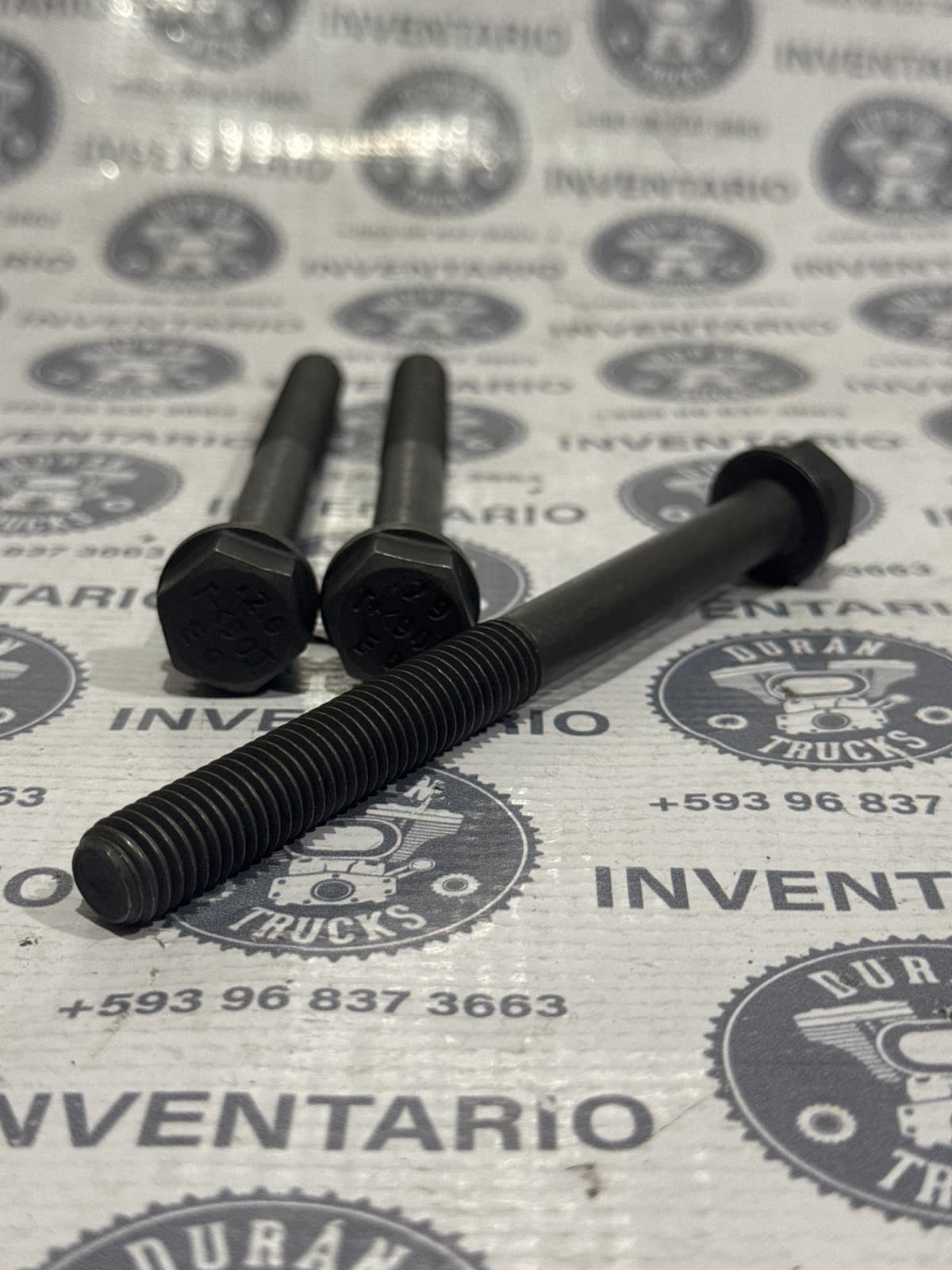 PERNO DE CABEZOTE MOTOR CUMMINS ISB QSB M12 * 1.75 * 130