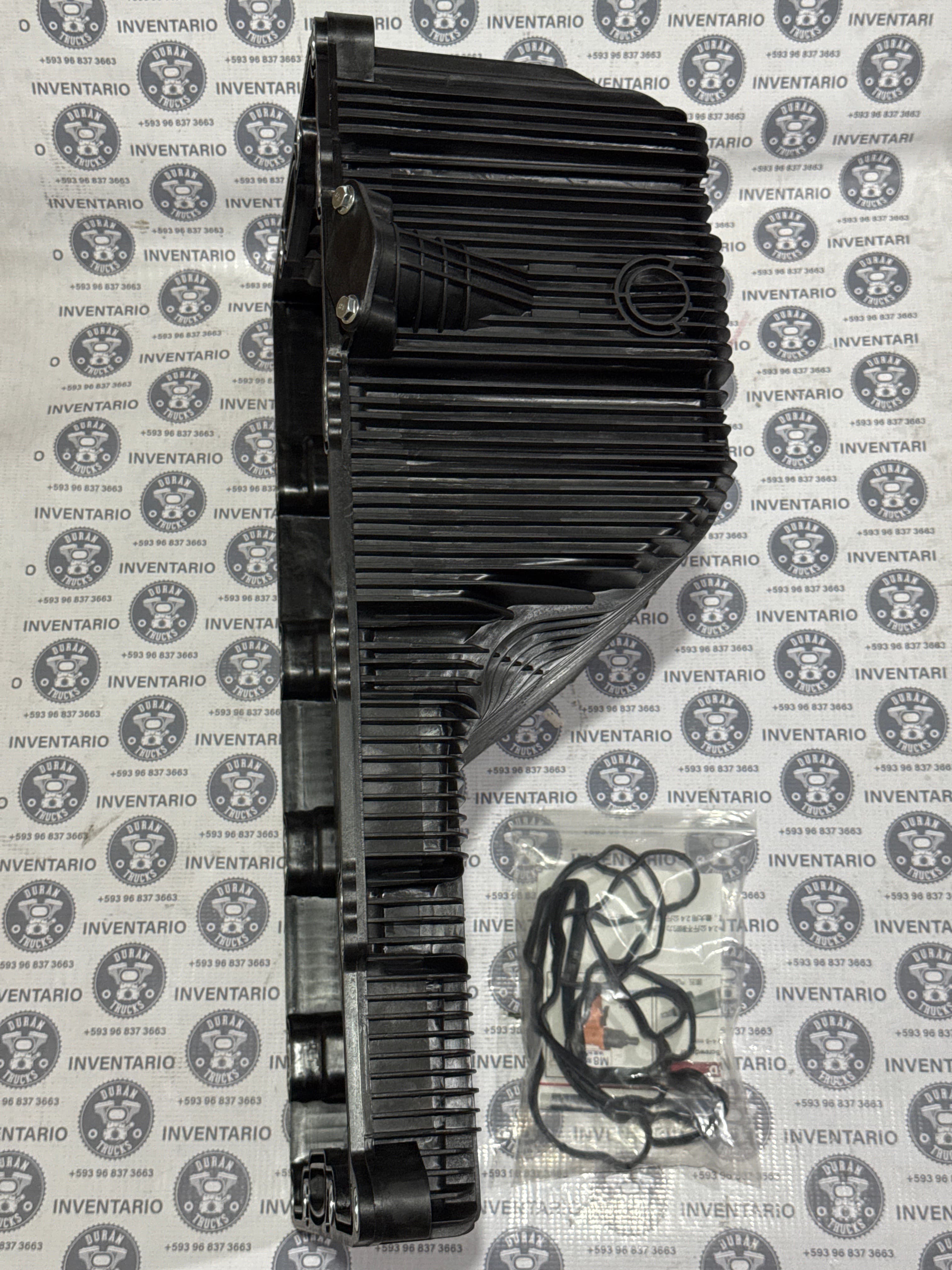 CARTER DE ACEITE MOTOR CUMMINS ISF 3.8 DOBLE PERNO