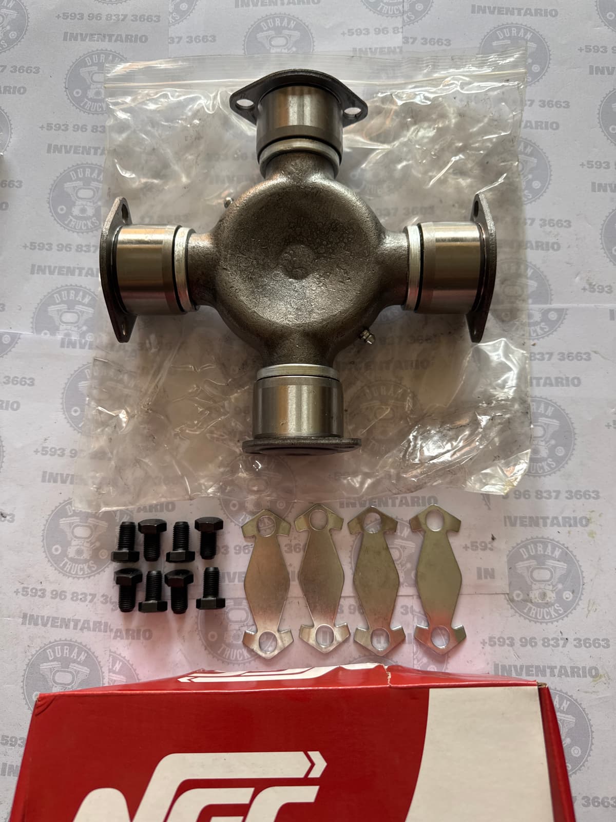 CRUCETA DE 8" FORD 9000 T. DADO NORMAL