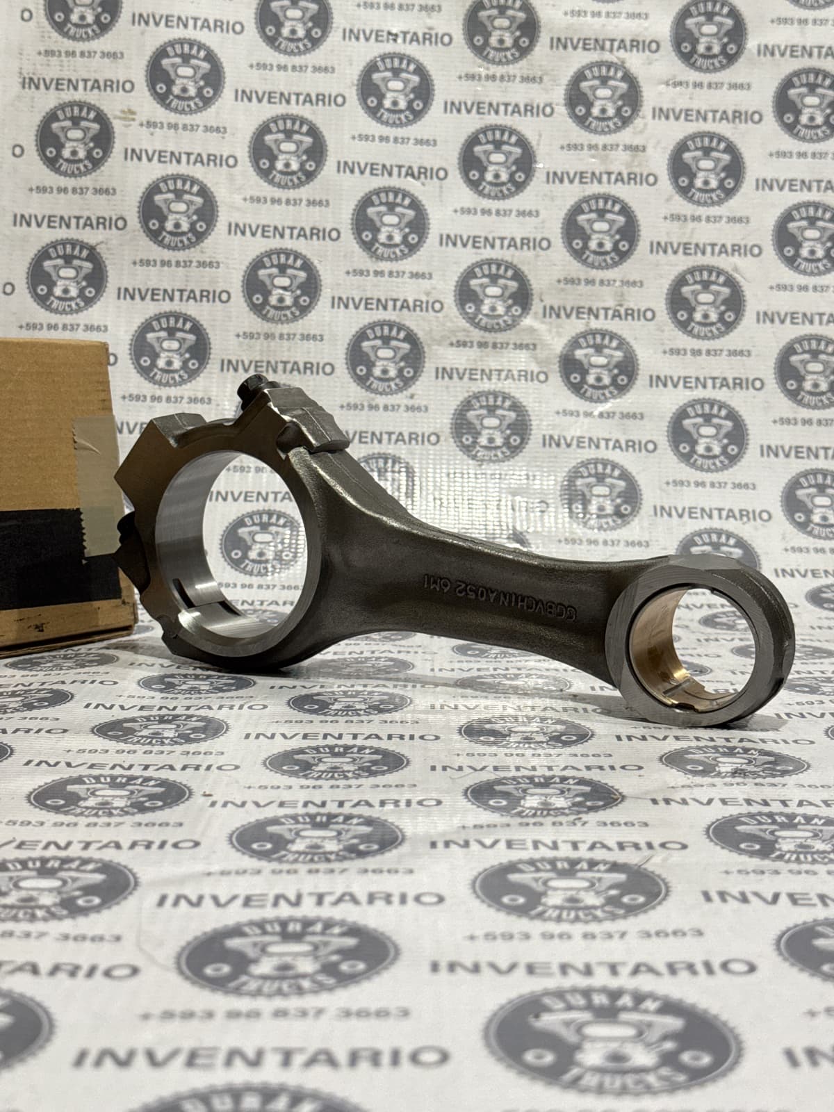 BRAZO DE BIELA MOTOR CUMMINS 4BT 6BT llevan la misma chapa las cuñas no se juntan