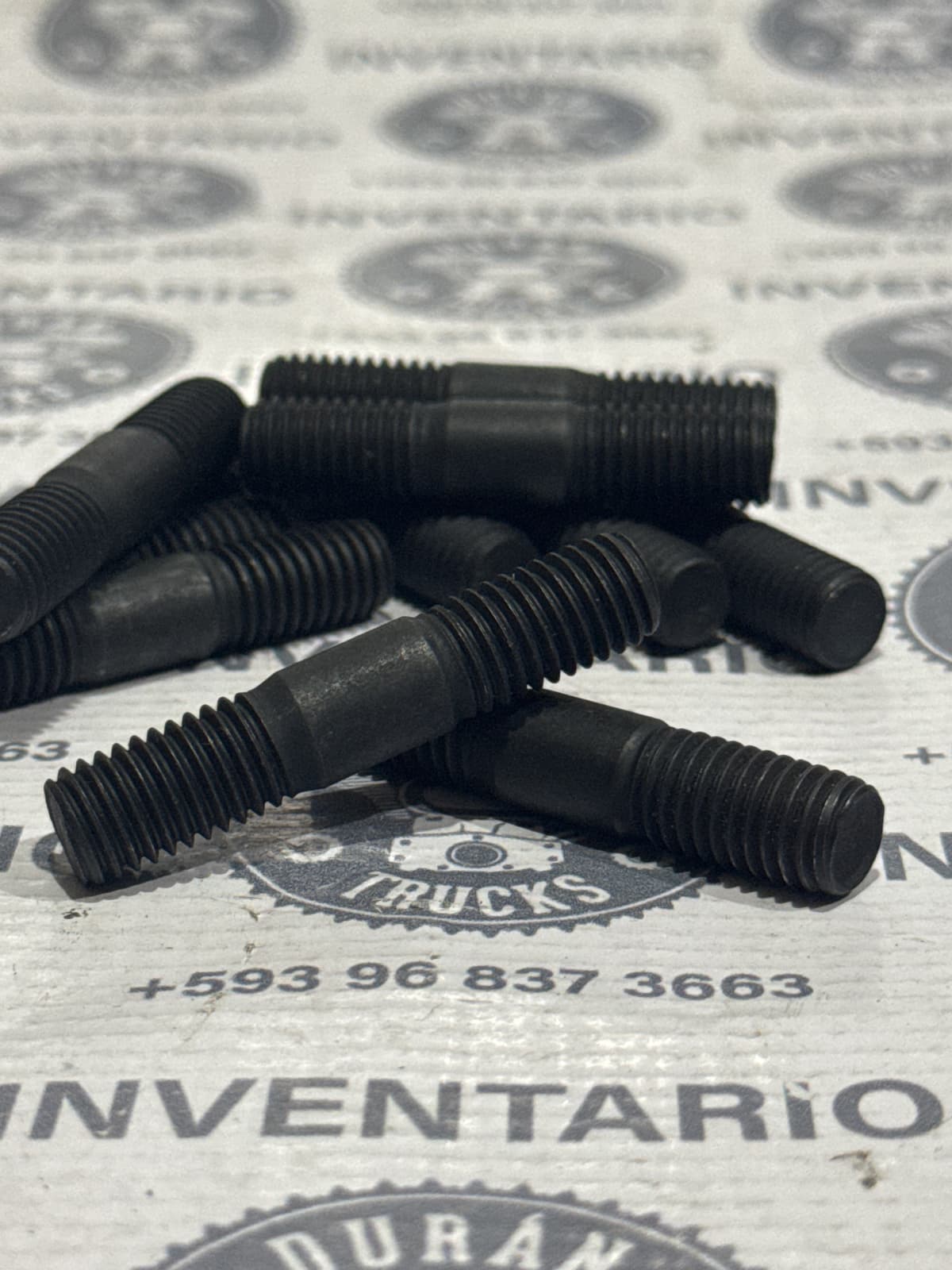 ESPARRAGO DEL TURBO CUMMINS ISX M10 X 1,5 X 18