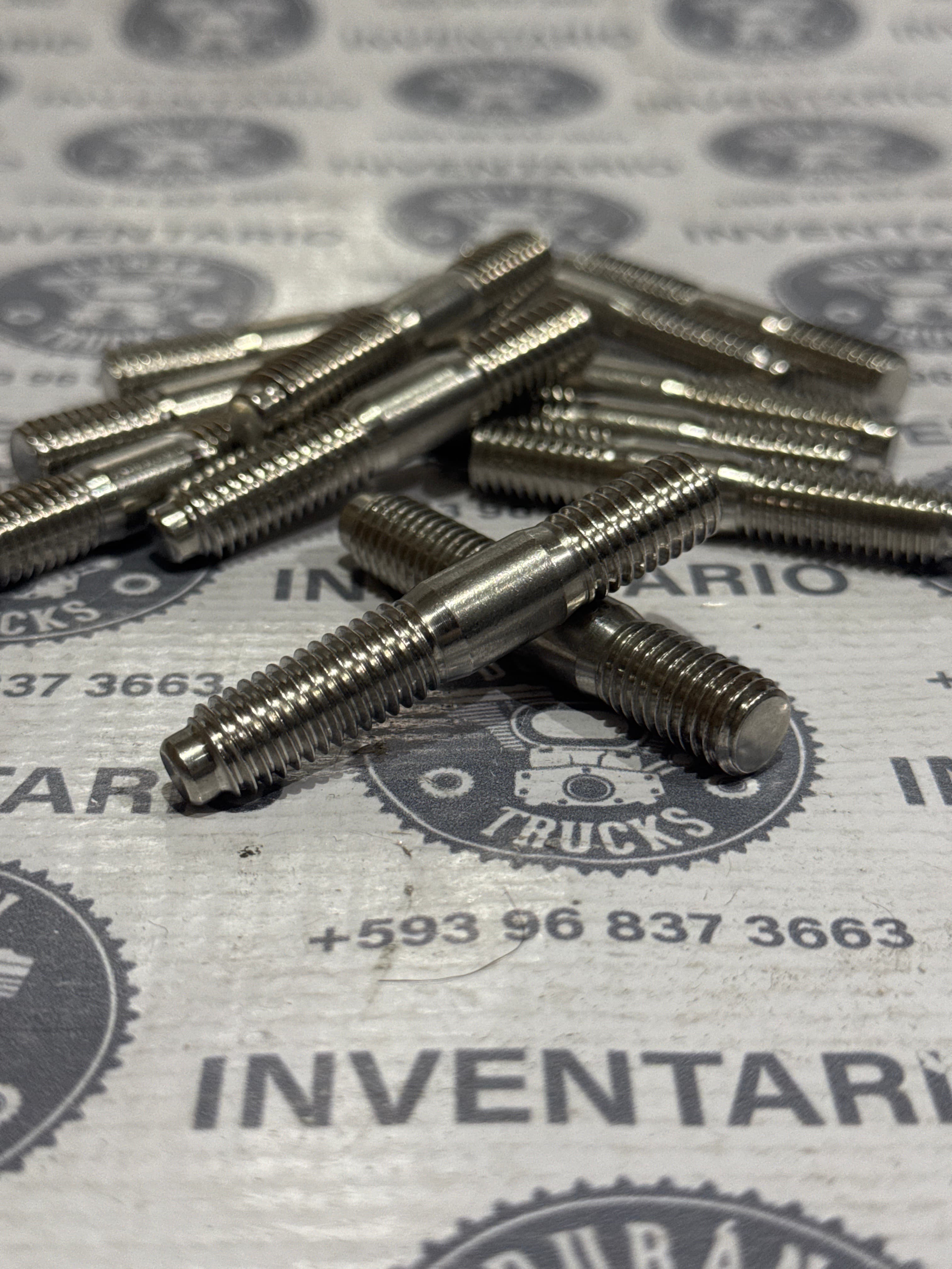ESPARRAGO DEL TURBO CUMMINS ISZ M10 X 1.2 X 58mm LARGO VARIOS ISX 4BT 6BT 6VT