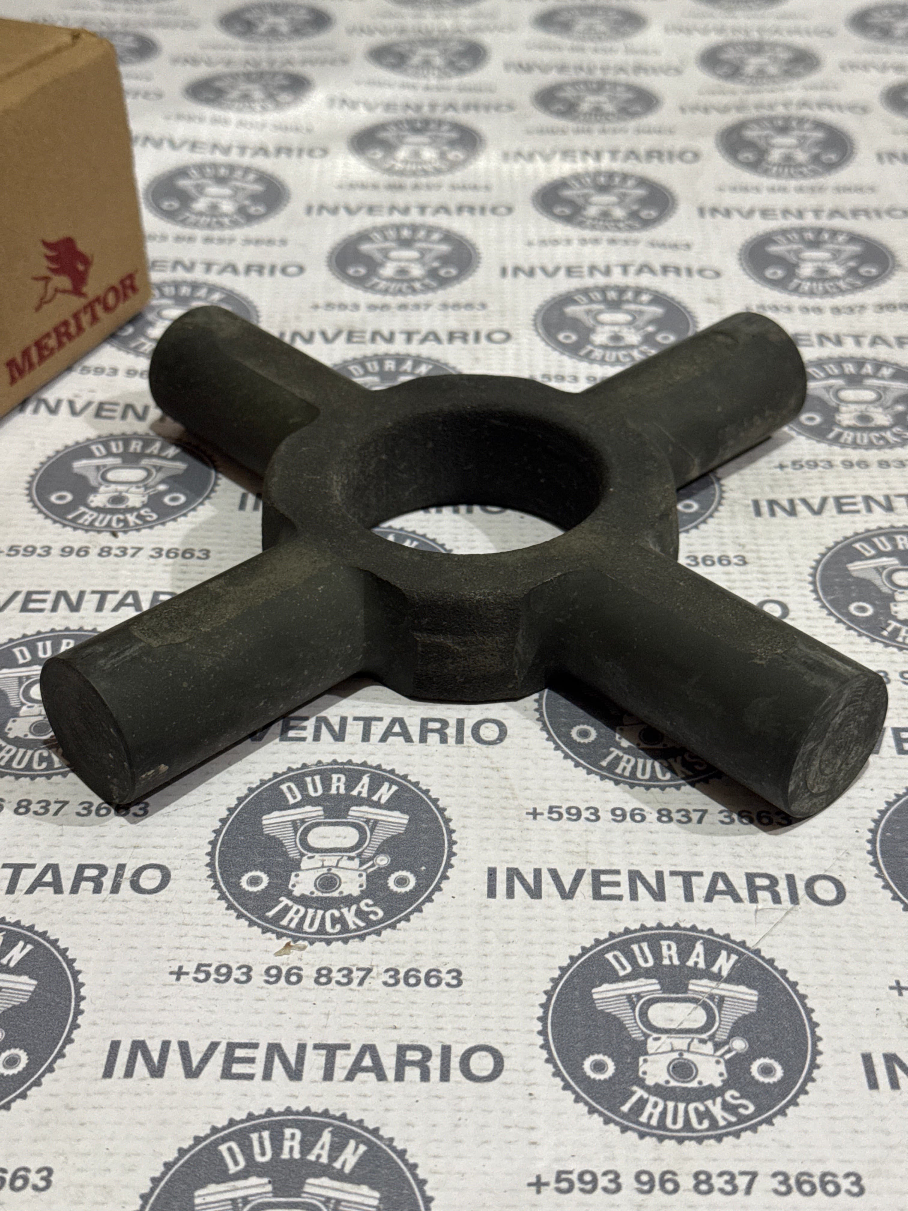 CRUCETA DEL FLORERO MERITOR 23-240