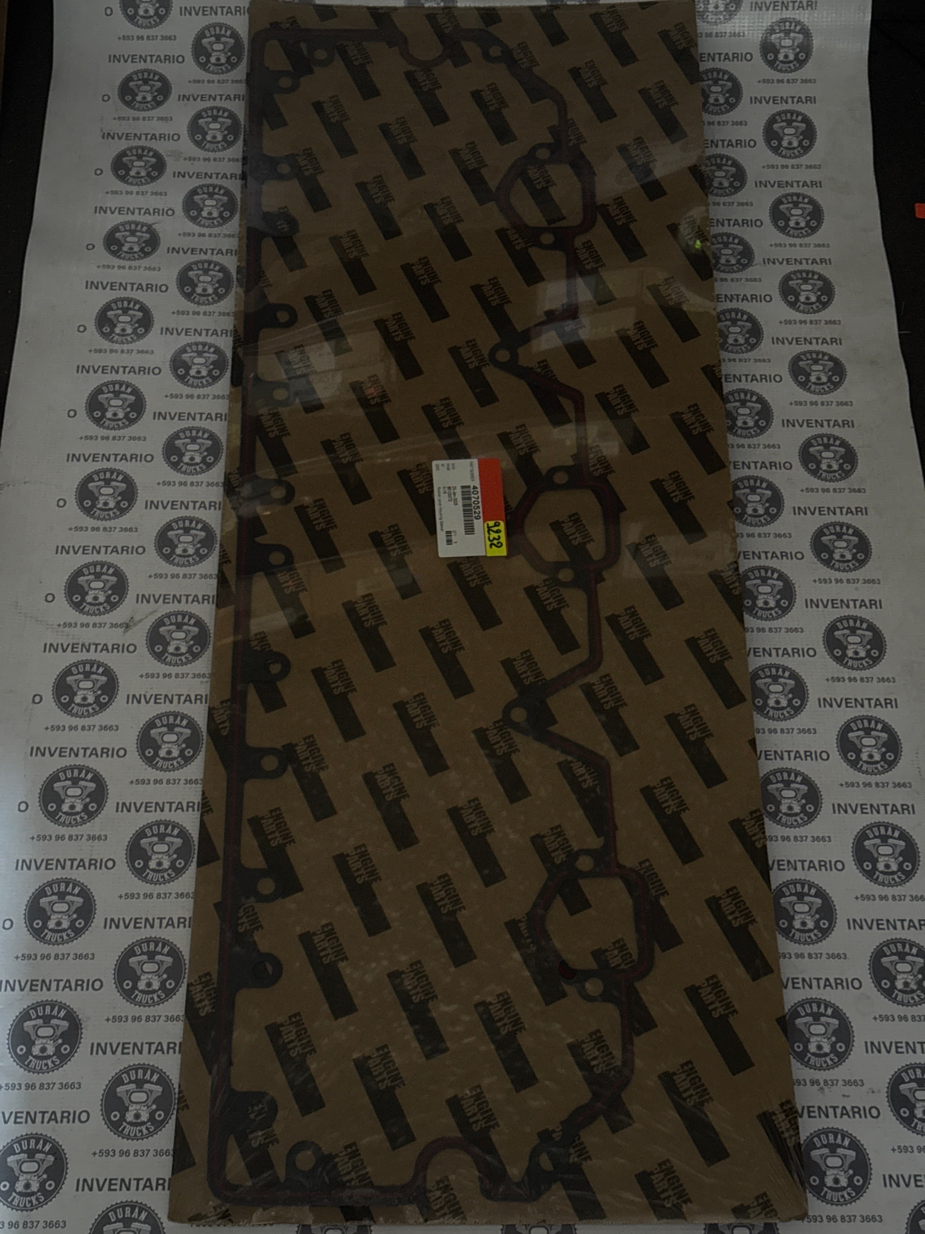 EMPAQUE DE CAJA DE BALANCINES CUMMINS ISM M11